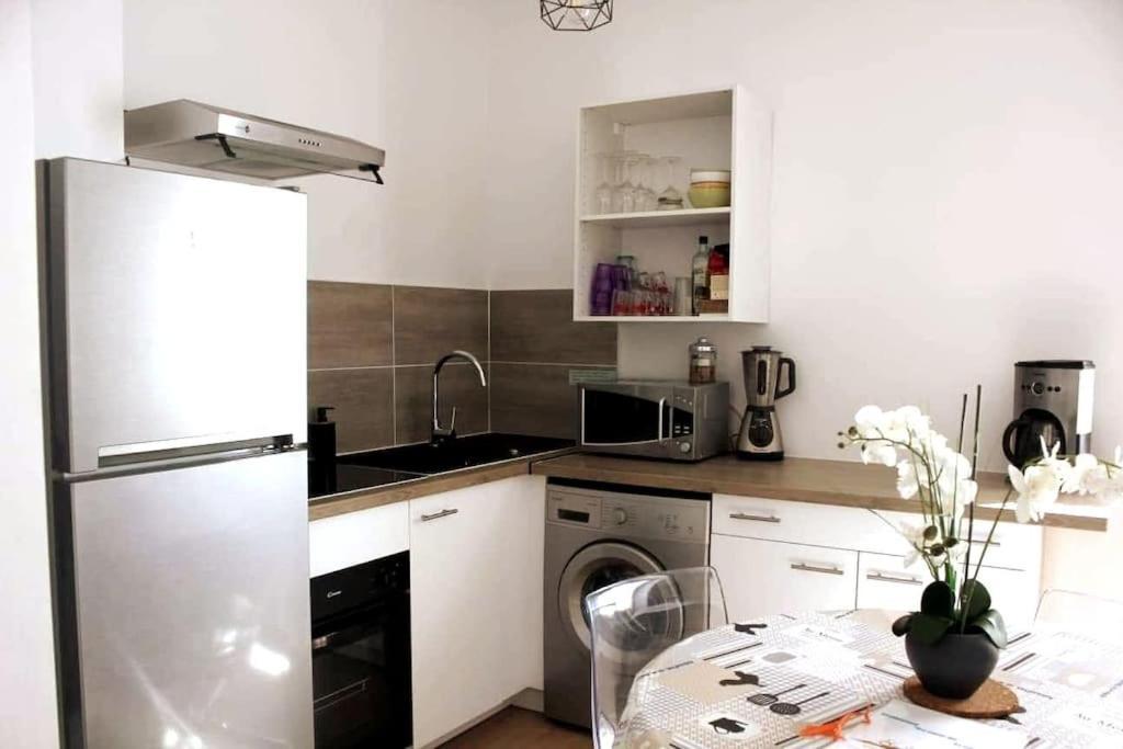 Appartement Au Coeur De Saint Chamas Extérieur photo
