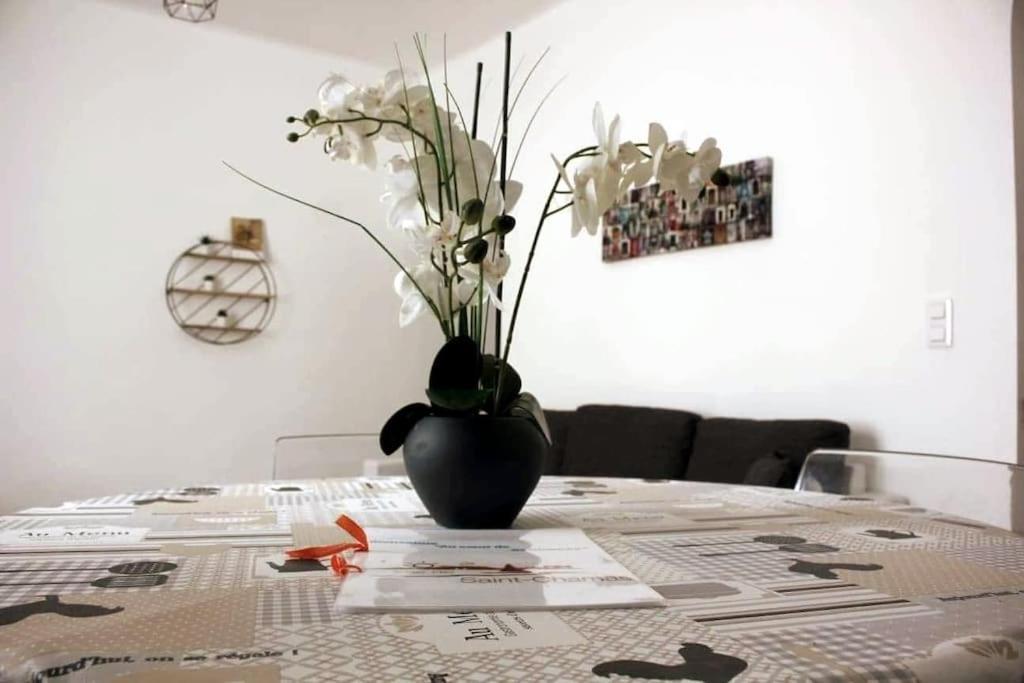 Appartement Au Coeur De Saint Chamas Extérieur photo